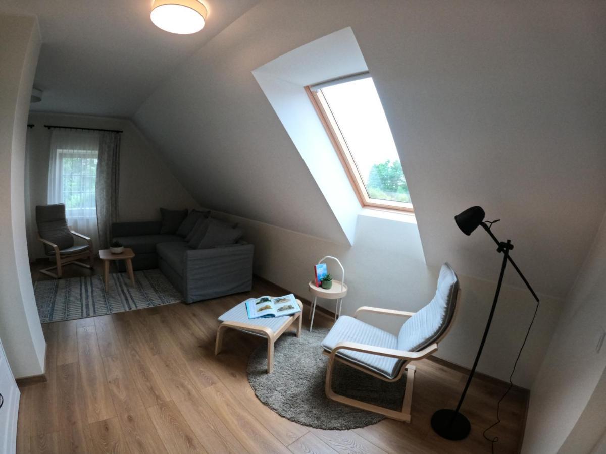 Appartement Mono House à Rusne Extérieur photo